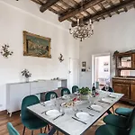 The Best Rent - Spacious Multi-Room Apartment On Via Cavour
