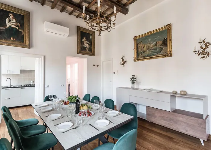 The Best Rent - Spacious Multi-Room Apartment On Via Cavour