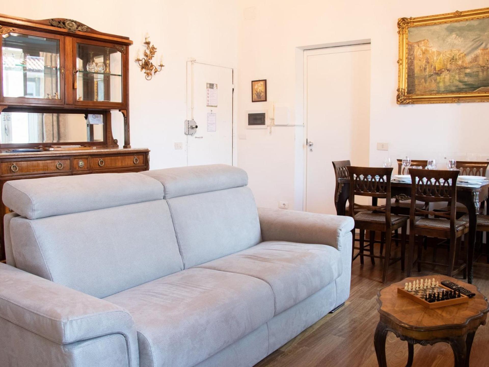 The Rent - Spacious Multi-room On Via Cavour Appartamento Roma