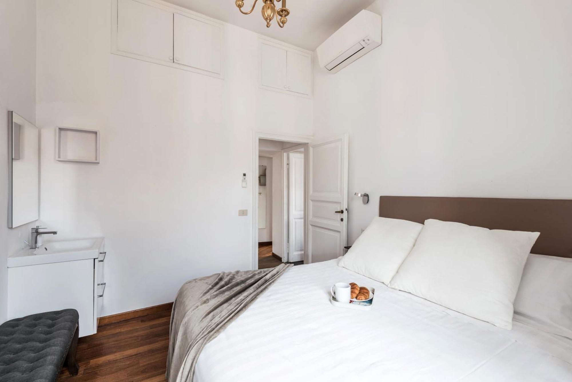 The Rent - Spacious Multi-room On Via Cavour