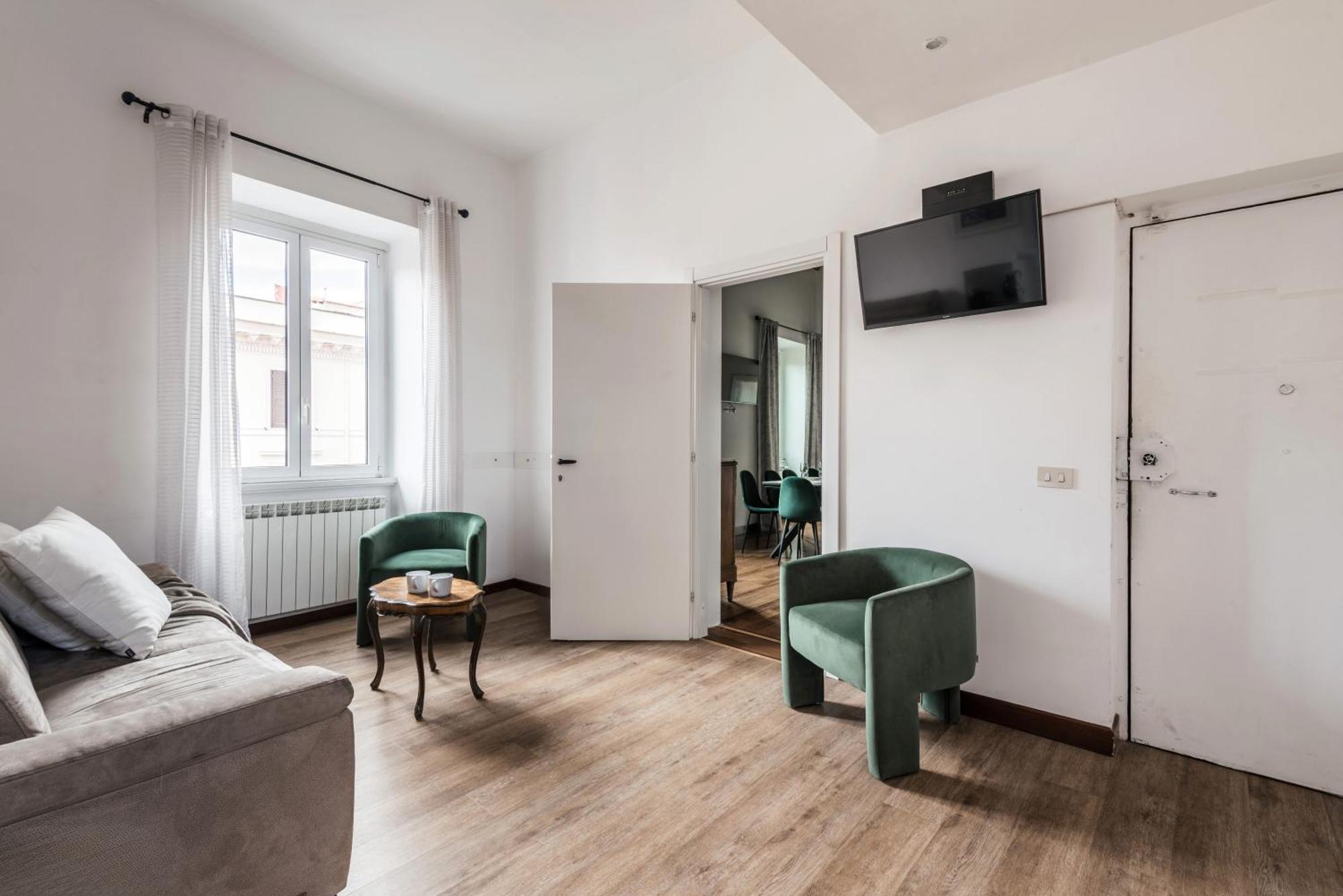 The Rent - Spacious Multi-room On Via Cavour Apartamento