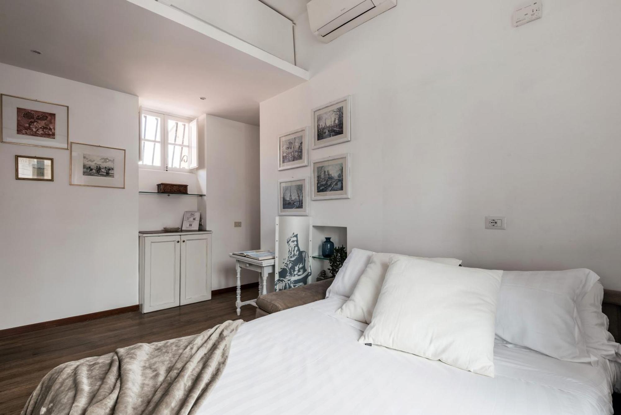 The Rent - Spacious Multi-room On Via Cavour Apartamento *