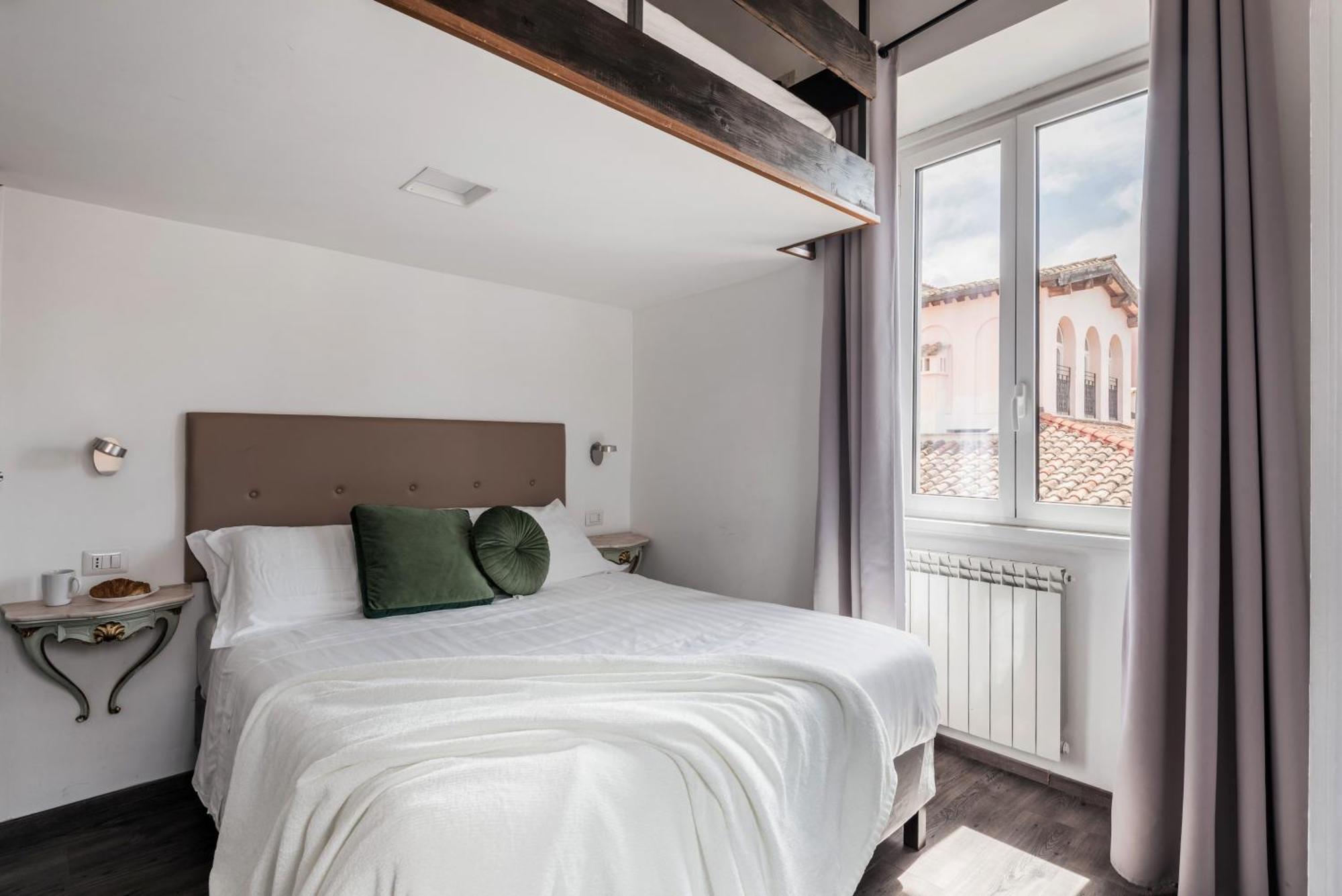 The Rent - Spacious Multi-room On Via Cavour Apartamento