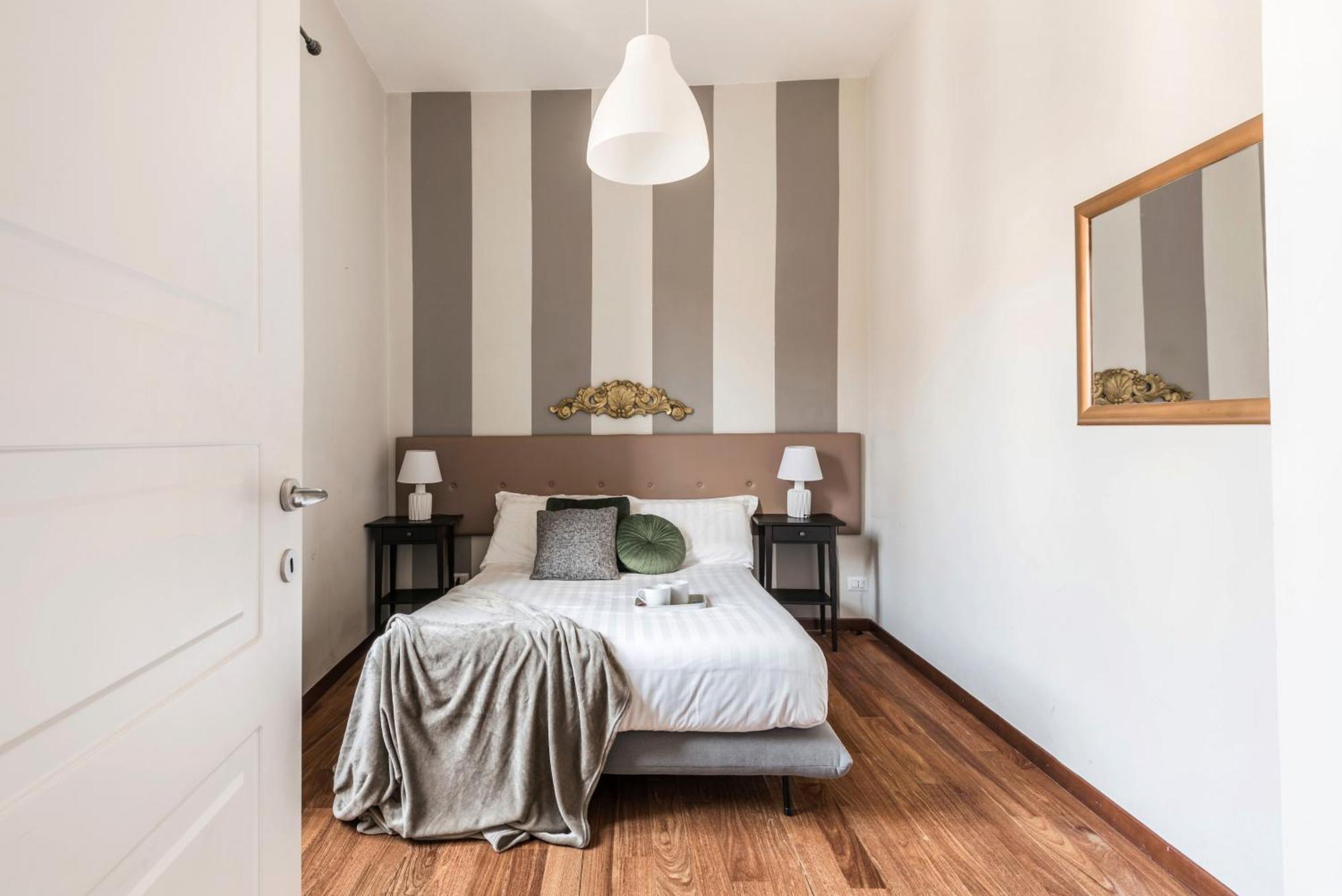 The Rent - Spacious Multi-room On Via Cavour *